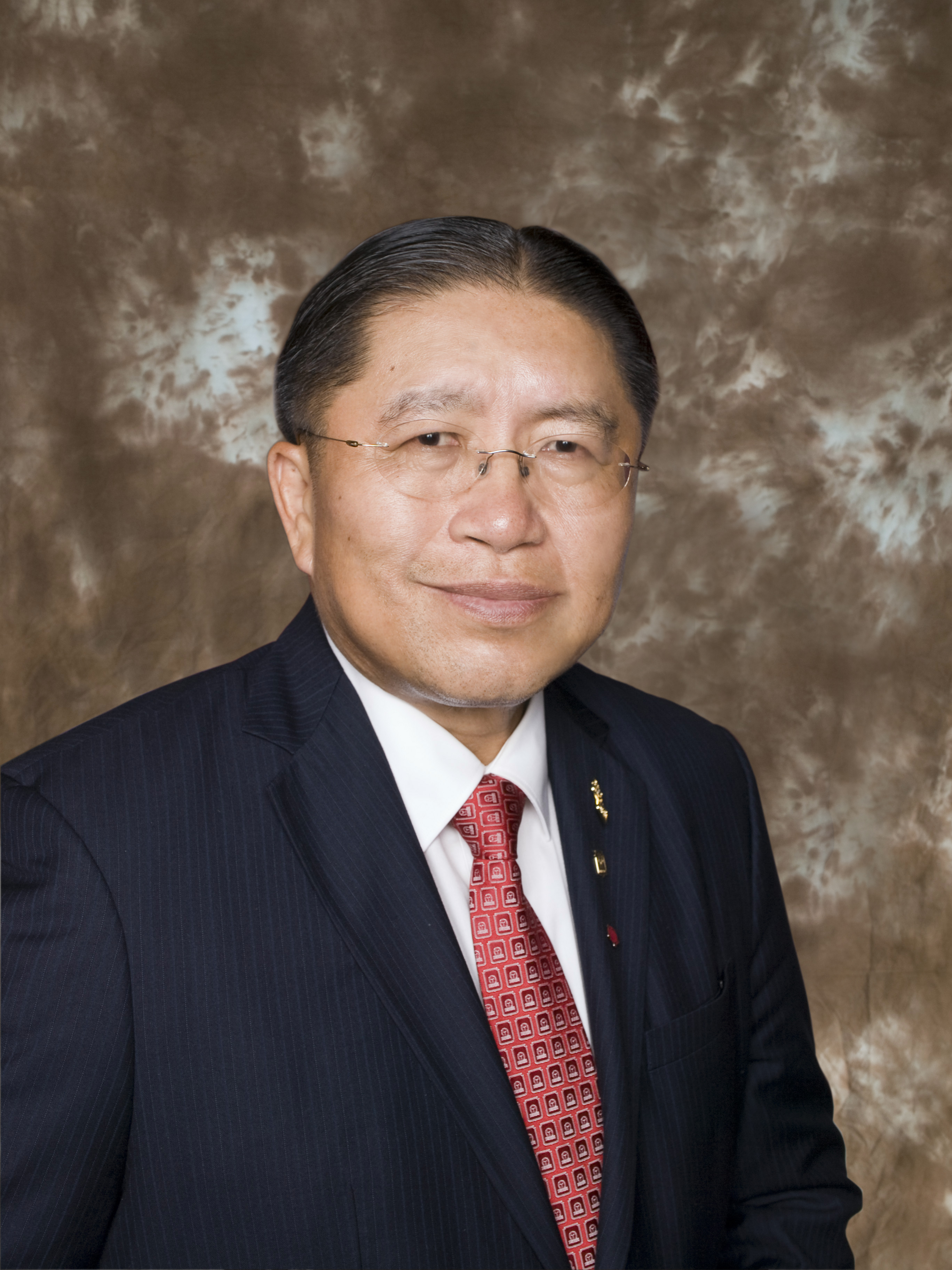 Dr. Wong Kam Shing
